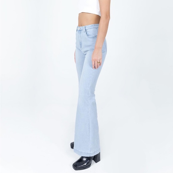 Princess Polly Better With You Jeans Light Wash Denim - Picture 4 of 7